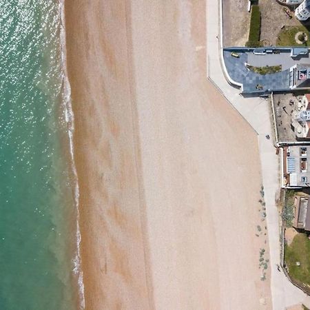 The Luxury Beach Property - Oceanbreeze Sandgate Kültér fotó