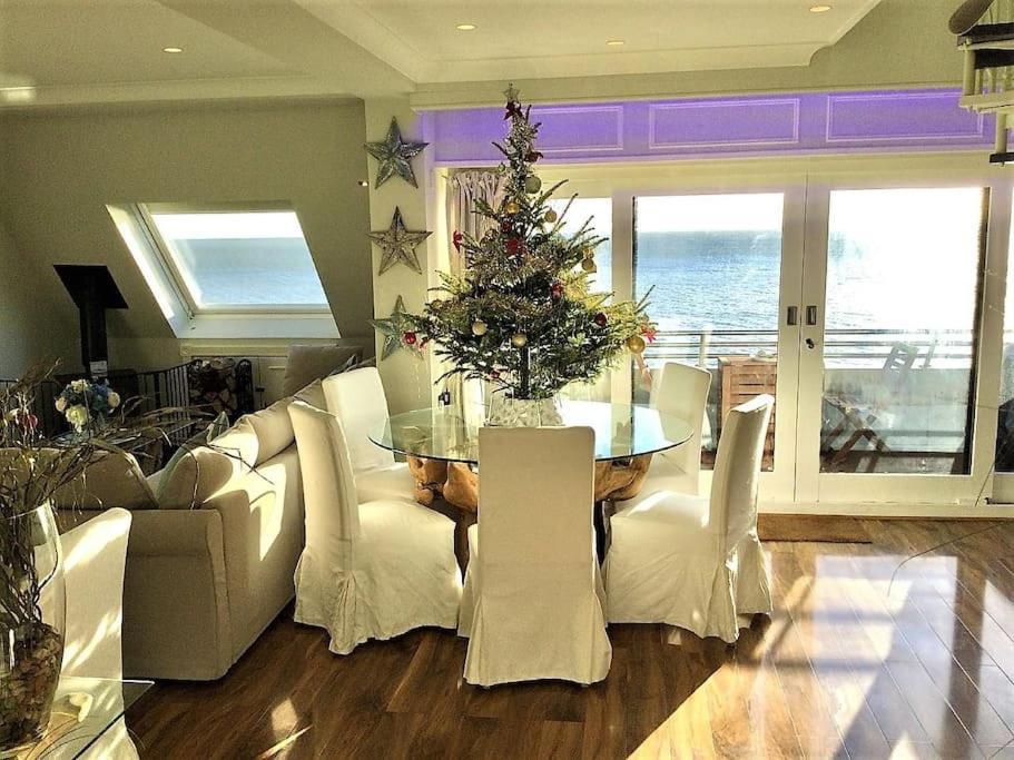 The Luxury Beach Property - Oceanbreeze Sandgate Kültér fotó