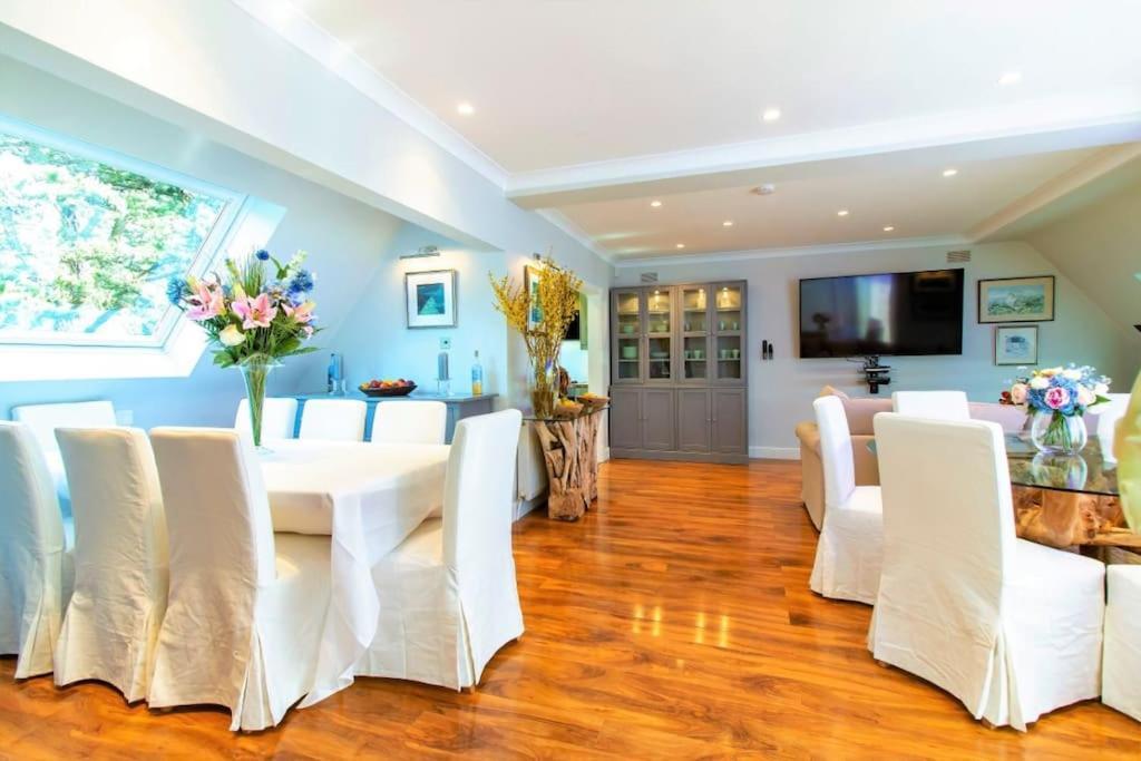 The Luxury Beach Property - Oceanbreeze Sandgate Kültér fotó